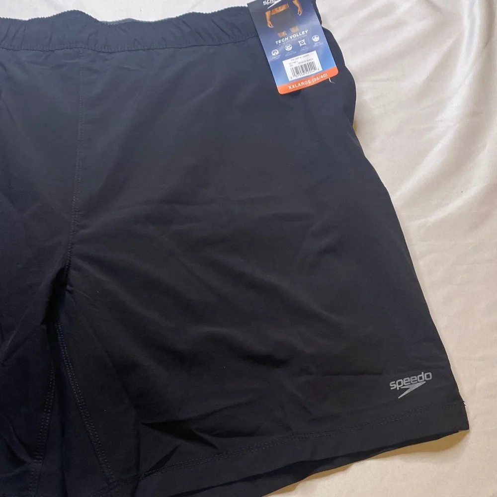 Speedo sleek versatile